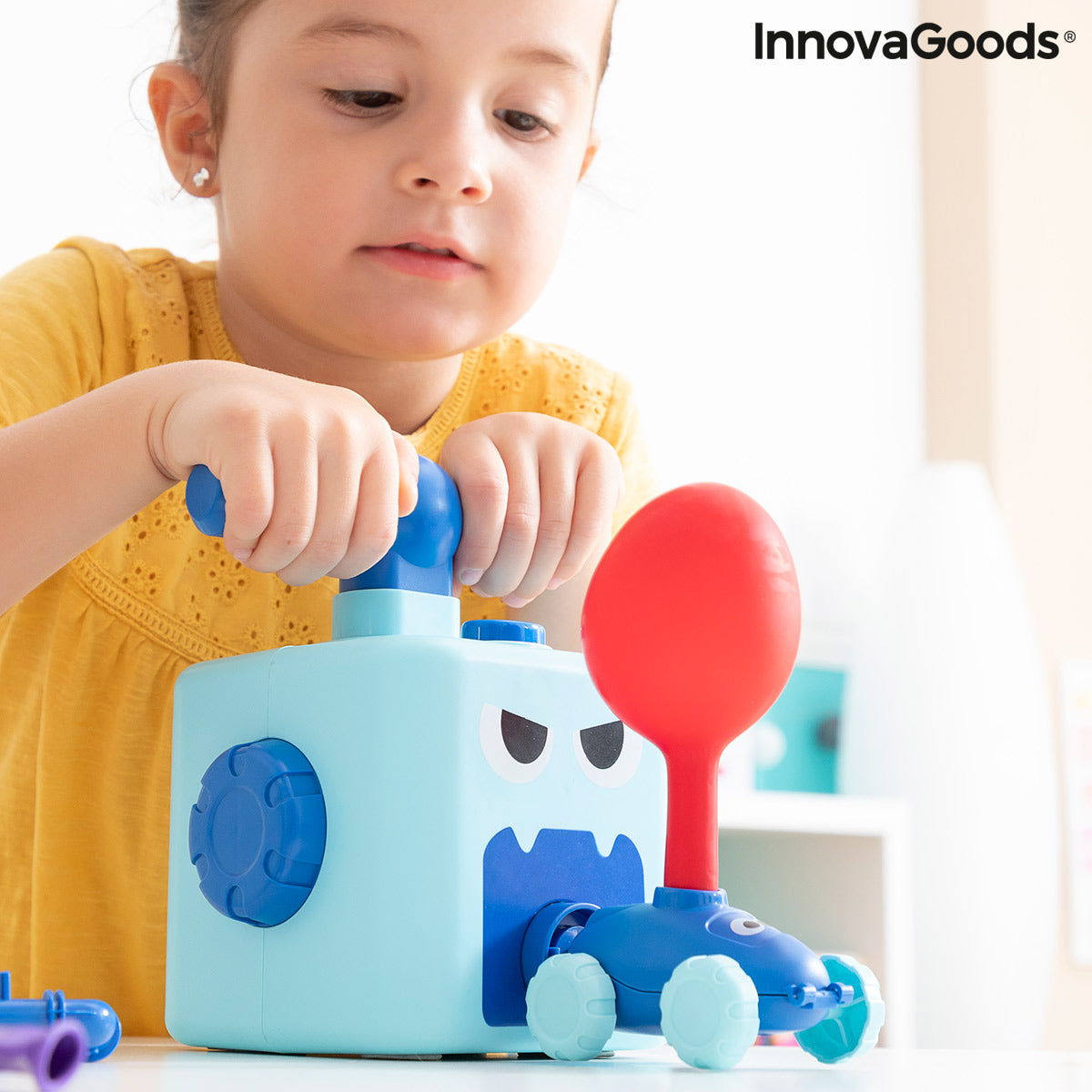 2-in-1-Auto- und Ballonwerfer-Spielzeug – Coyloon von InnovaGoods