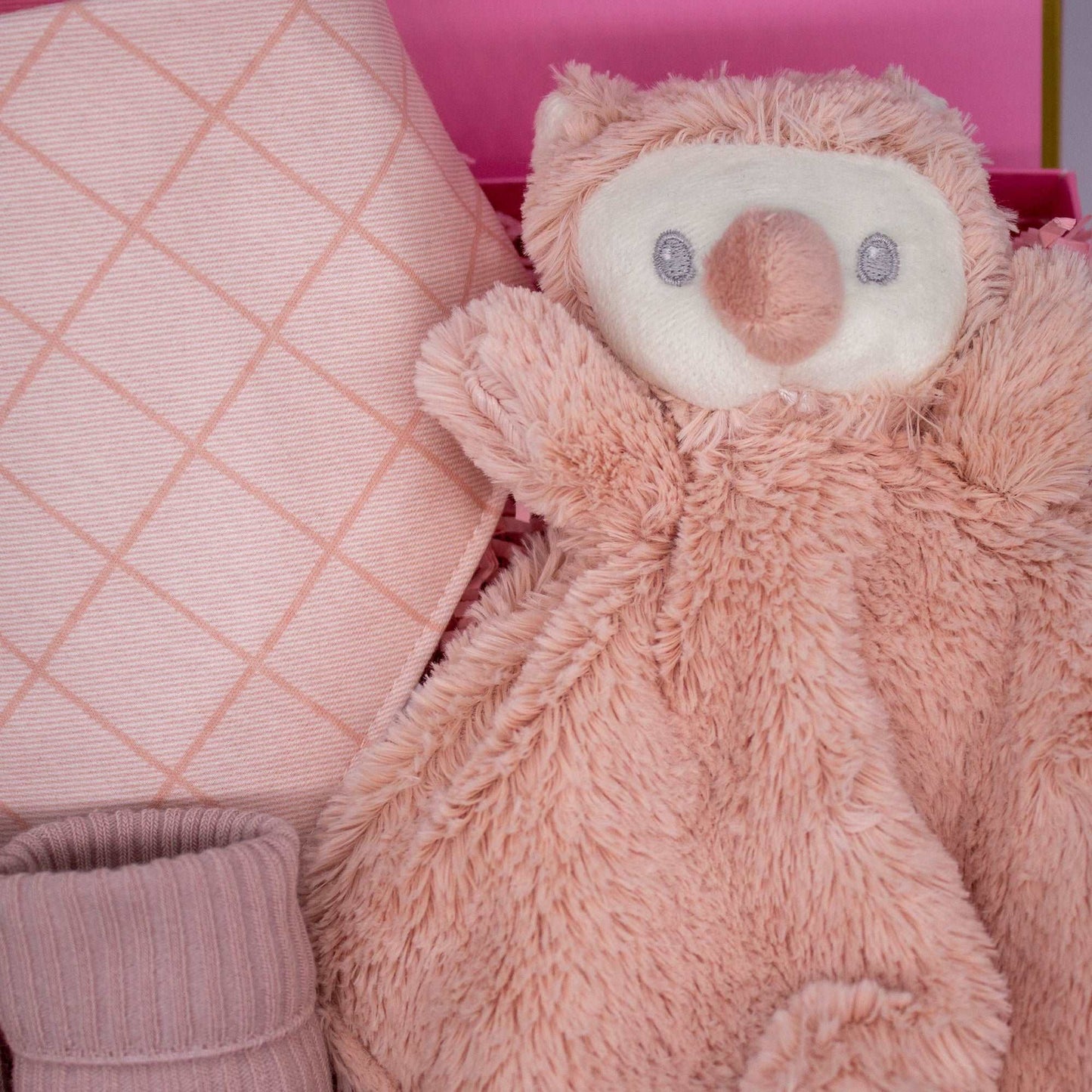 Baby Geschenk zur Geburt Mädchen – Schmusetuch & Rutschfeste Söckchen | Weich & Sicher ab Geburt