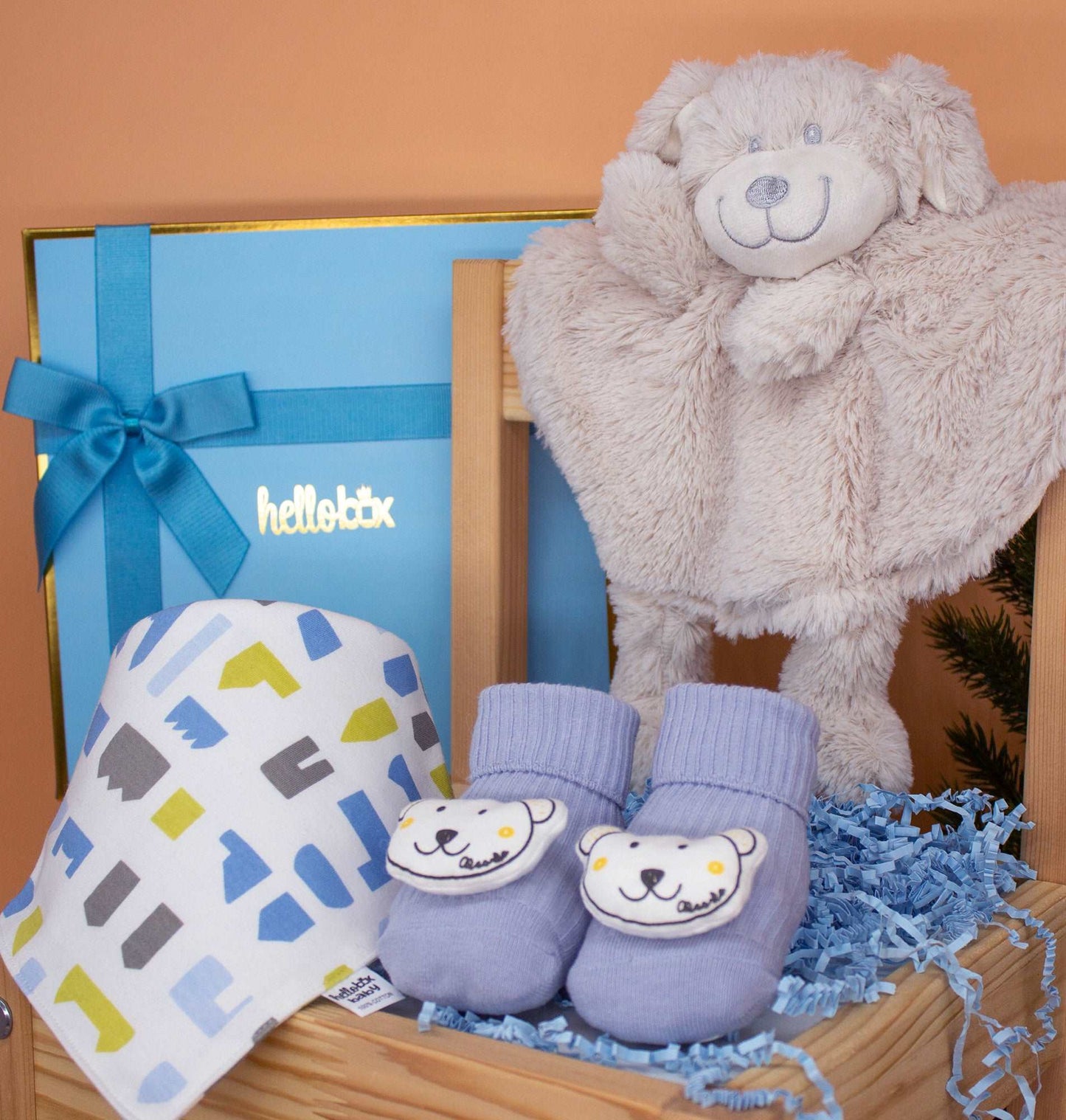 Hellobox Baby Gift Set β Comfort Blanket, Anti-Slip Socks & Bib