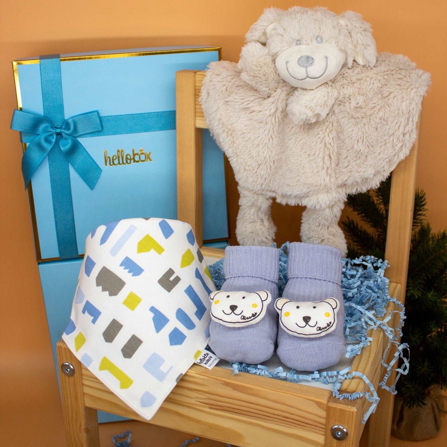 Hellobox Baby Gift Set β Comfort Blanket, Anti-Slip Socks & Bib